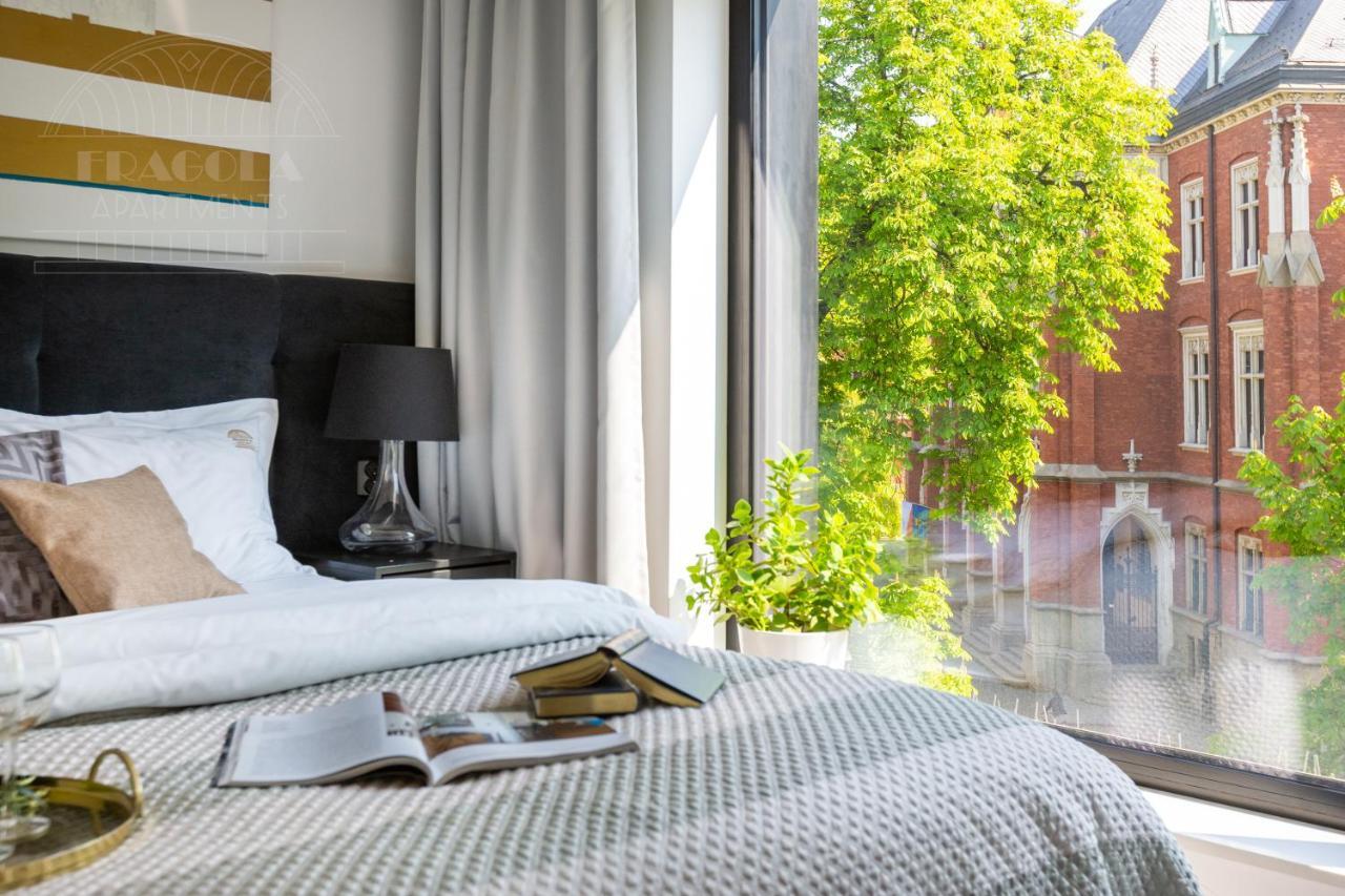 Modern View Of Planty Park Apartment Красков Екстериор снимка